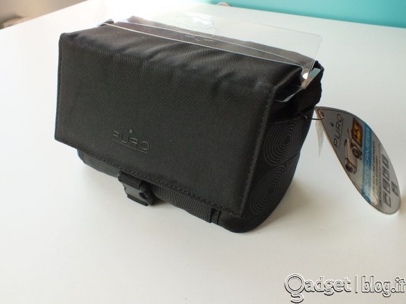 Come appare la custodia per videocamera sul lato